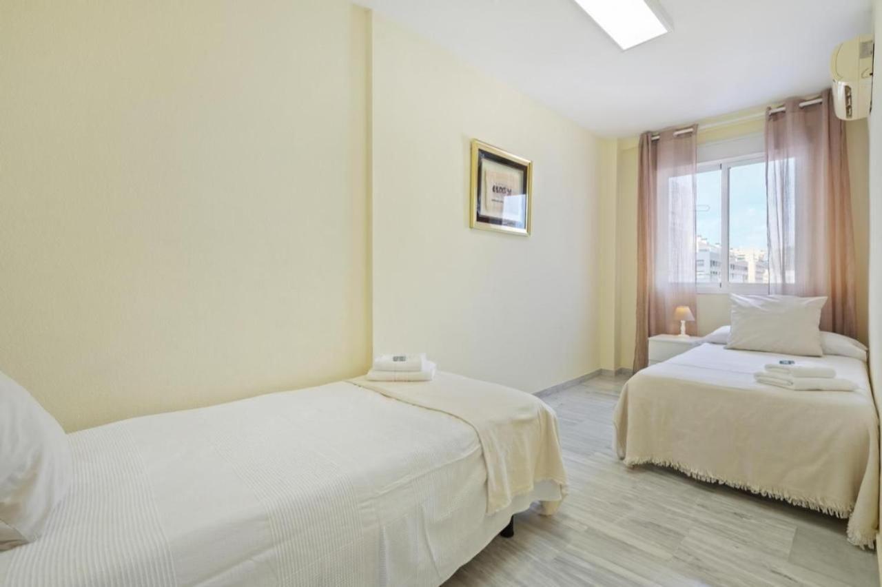 En Calle Cuarteles De Dos Apartament Malaga